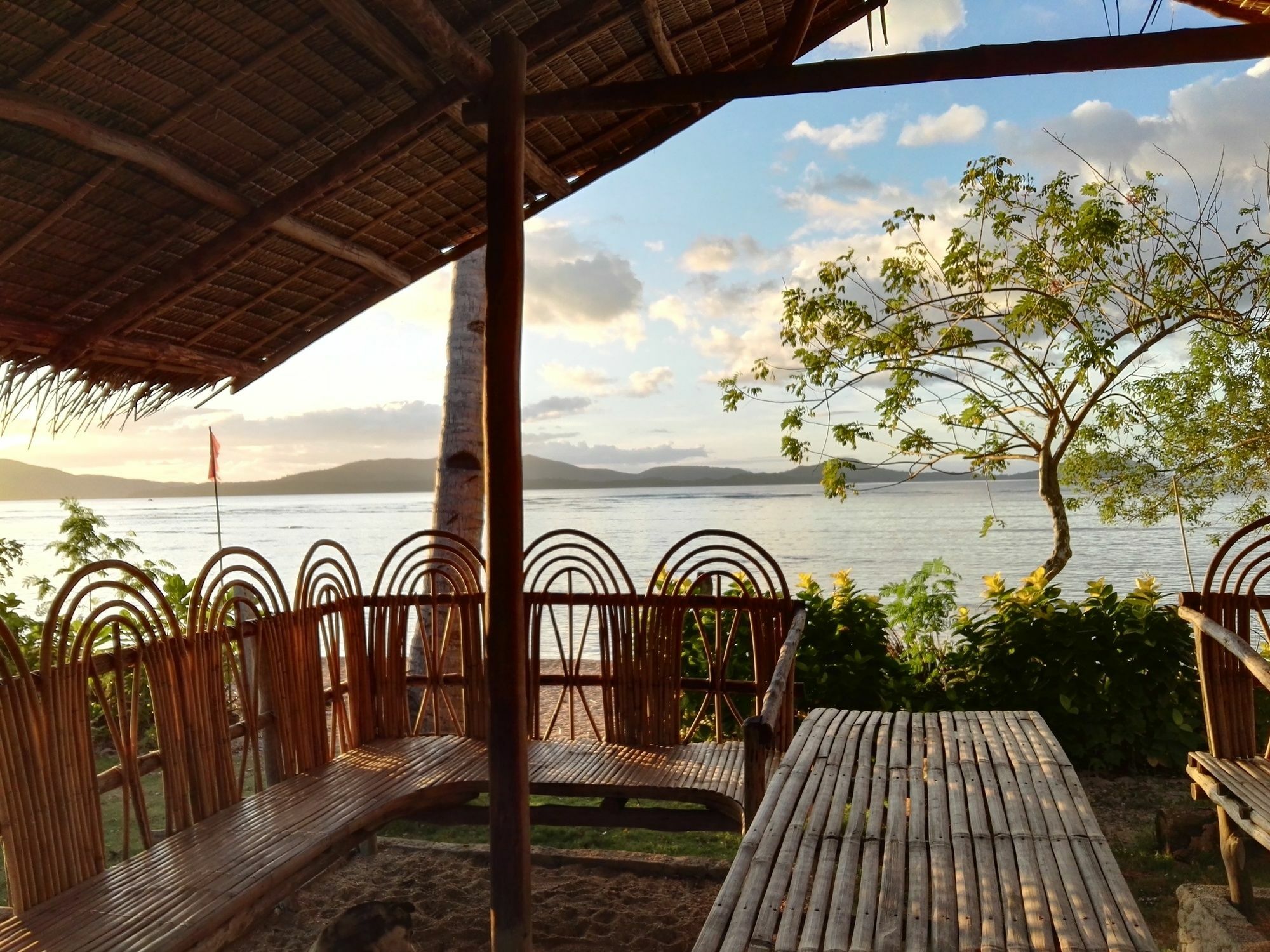 Kahamut-An Beach And Cottages Puerto Princesa Ngoại thất bức ảnh